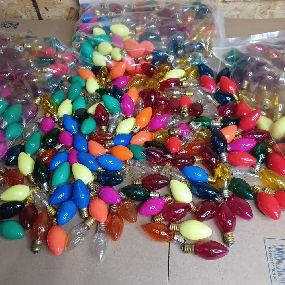 Lot 140 Colored Christmas Light Bulbs - C 7 Show Light Multicolor Some Blink